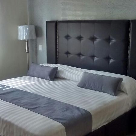 Hotel Tierra Roja Arandas 外观 照片