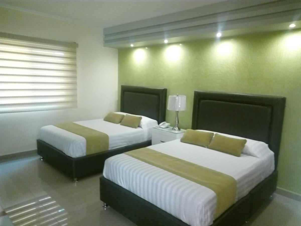 Hotel Tierra Roja Arandas 外观 照片