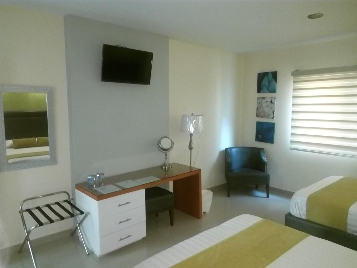 Hotel Tierra Roja Arandas 外观 照片
